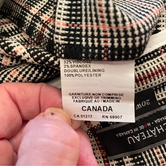 Le Chateau Slim Fit Leg-Sits below Belly button - Size 20W-Pull on pants-NWT - Picture 11 of 13